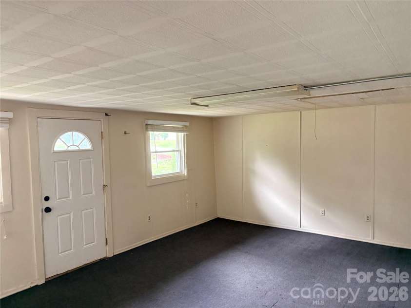 620 Baker Place Road, Lancaster, SC 29720.  MLS# CAR4403016, YatesRealty ID 36152. Den