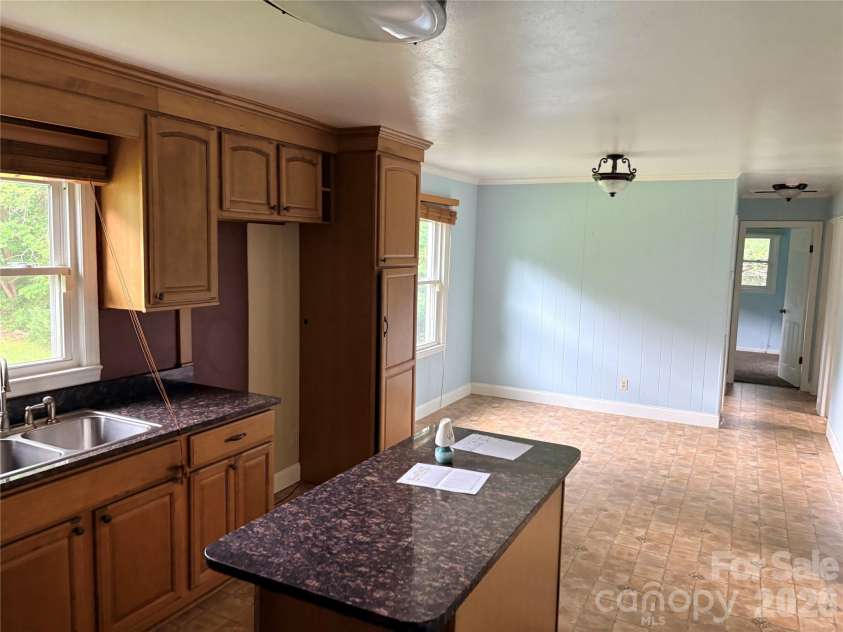 620 Baker Place Road, Lancaster, SC 29720.  MLS# CAR4403016, YatesRealty ID 36152. Kitchen/Dining