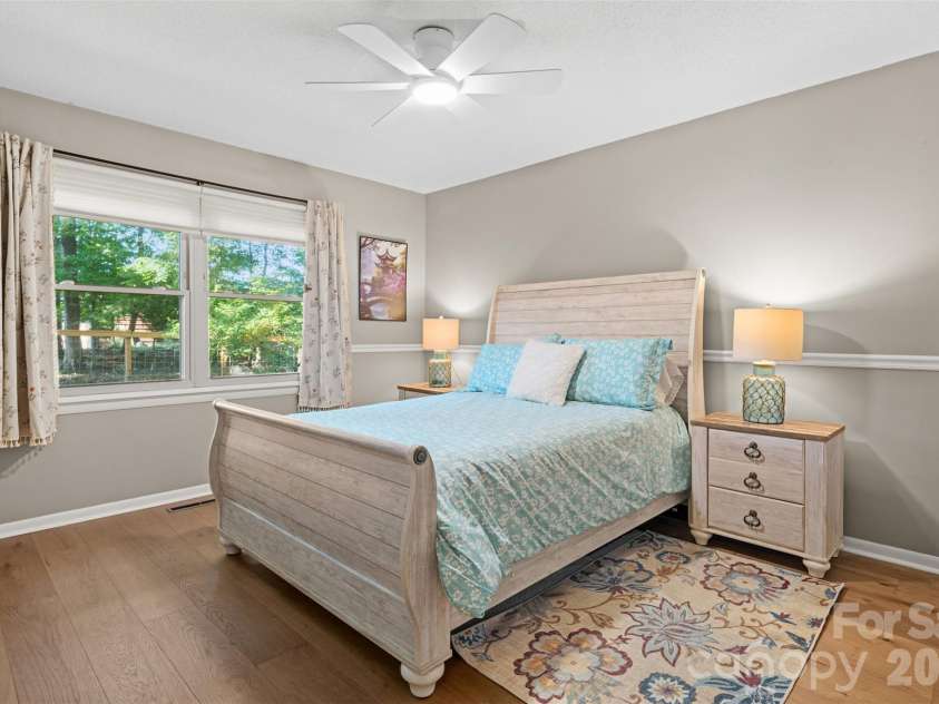 55 Overlook Drive, Candler, NC 28715.  MLS# CAR4403012, YatesRealty ID 36153. Large bedroom on main level