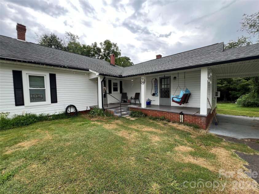 473 Boss Moore Road, Ellenboro, NC 28040.  MLS# CAR4401988, YatesRealty ID 36156. 