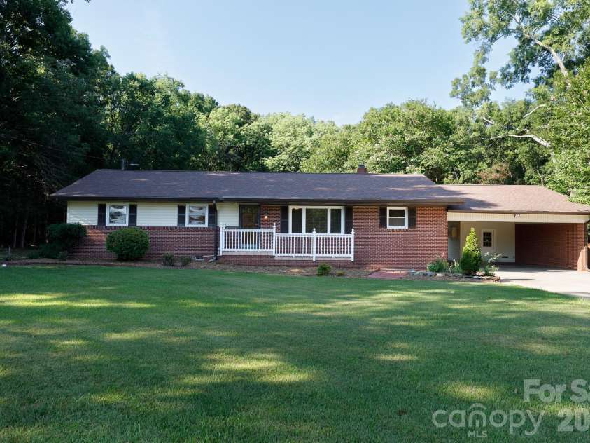 756 Old Richburg Road, Chester, SC 29706.  MLS# CAR4403019, YatesRealty ID 36157. 