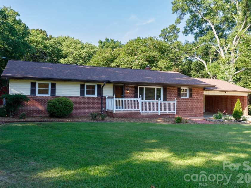 756 Old Richburg Road, Chester, SC 29706.  MLS# CAR4403019, YatesRealty ID 36157. 
