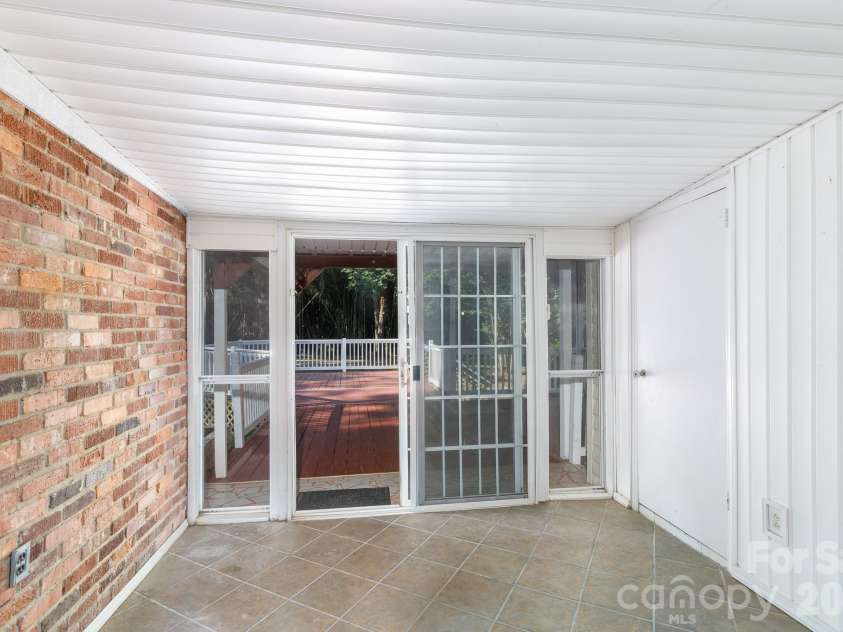 756 Old Richburg Road, Chester, SC 29706.  MLS# CAR4403019, YatesRealty ID 36157. 
