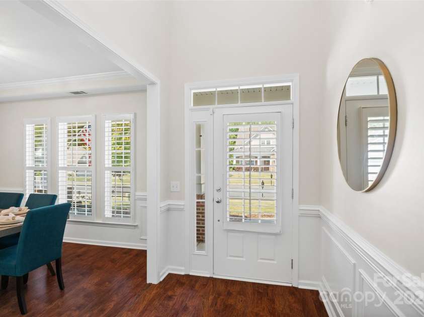10471 Scotland Avenue, Fort Mill, SC 29707.  MLS# CAR4302938, YatesRealty ID 36158. Inviting Foyer
