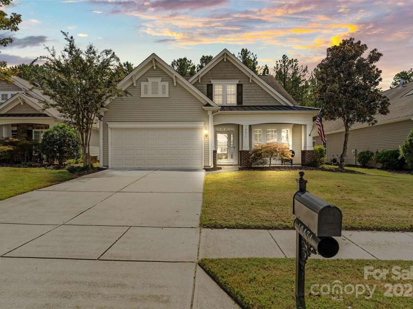 10471 Scotland Avenue, Fort Mill, SC 29707.  MLS# CAR4302938, YatesRealty ID 36158. Welcome to Scotland Avenue!