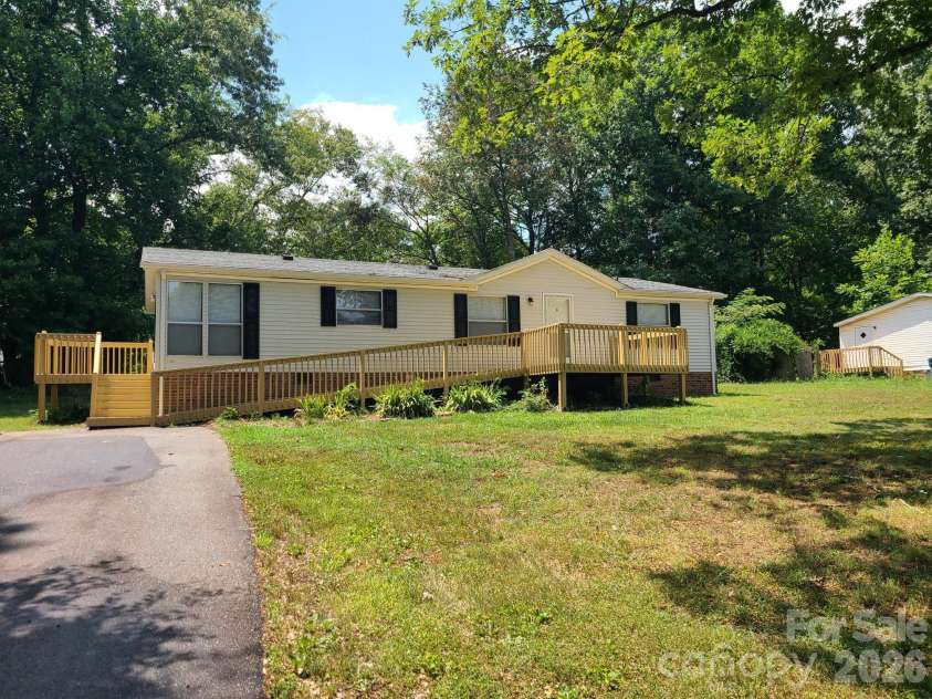 3111 Redbud Place, Lenoir, NC 28645.  MLS# CAR4401731, YatesRealty ID 36159. FRONT ELEVATION