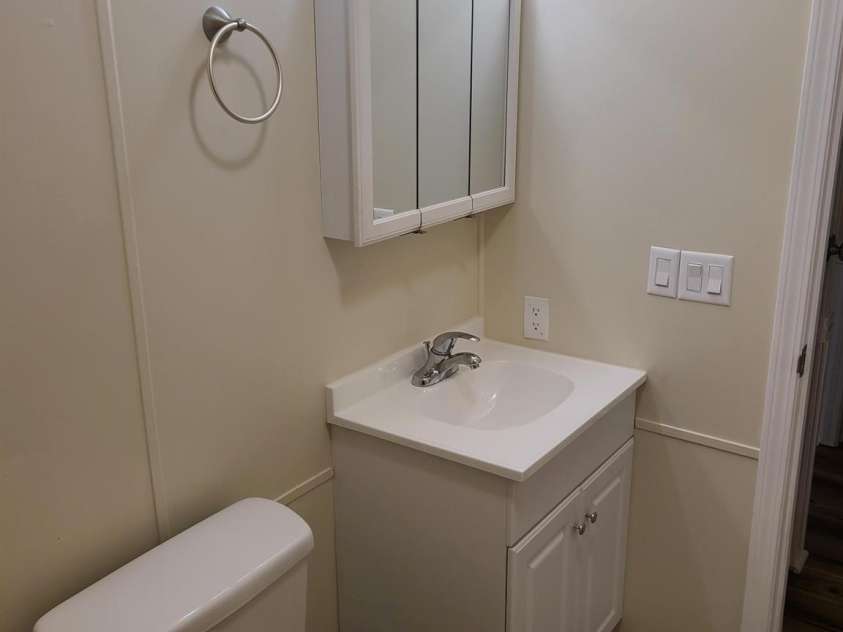 3111 Redbud Place, Lenoir, NC 28645.  MLS# CAR4401731, YatesRealty ID 36159. HALL BATH