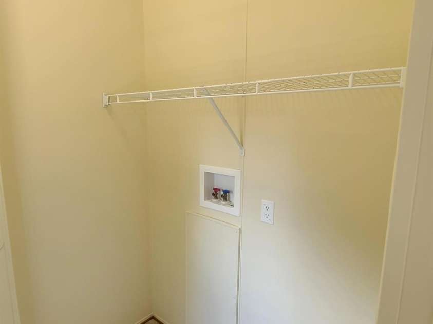 3111 Redbud Place, Lenoir, NC 28645.  MLS# CAR4401731, YatesRealty ID 36159. LAUNDRY/MUD ROOM