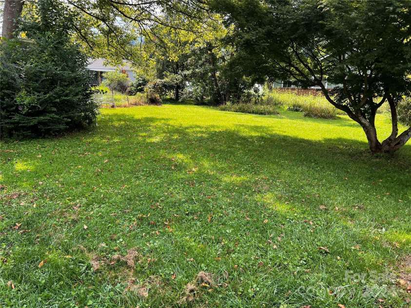 232 Old US 70 Hwy Highway, Swannanoa, NC 28778.  MLS# CAR4172934, YatesRealty ID 3616. 