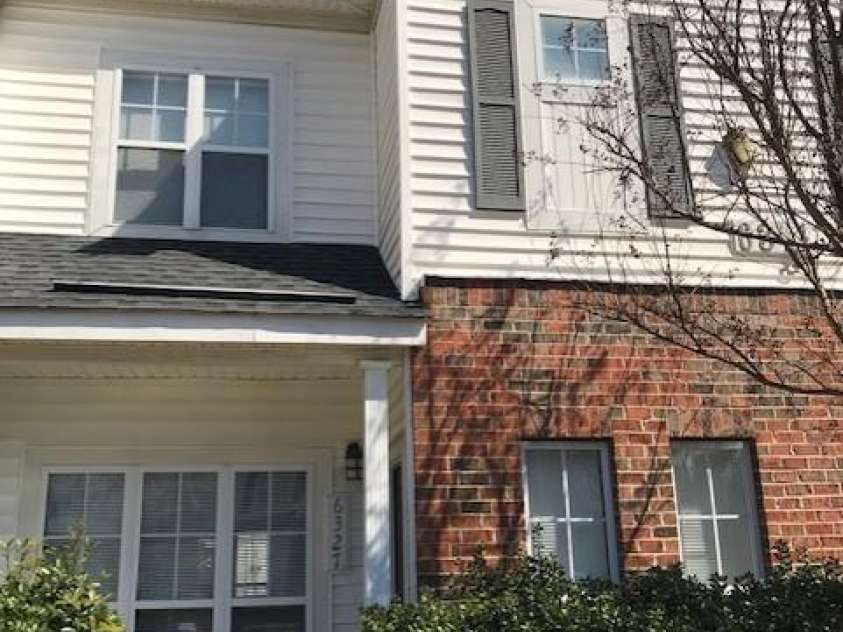 6327 Mallard View Lane, Charlotte, NC 28269.  MLS# CAR4292257, YatesRealty ID 3616. 