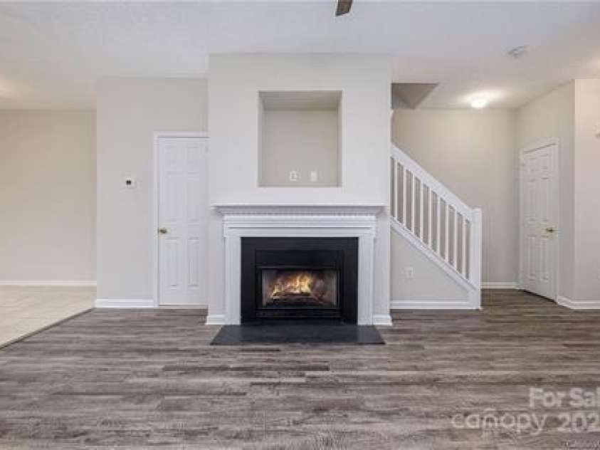 6327 Mallard View Lane, Charlotte, NC 28269.  MLS# CAR4292257, YatesRealty ID 3616. 