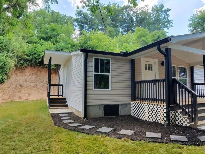 64 P J Drive, Waynesville, NC 28786.  MLS# CAR4402997, YatesRealty ID 36160. Front Left