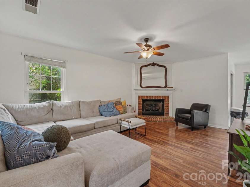 7610 Wynstone Ridge Circle, Huntersville, NC 28078.  MLS# CAR4402826, YatesRealty ID 36161. 