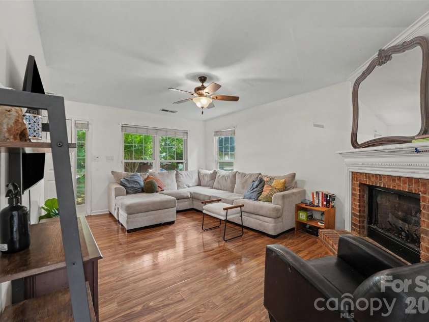 7610 Wynstone Ridge Circle, Huntersville, NC 28078.  MLS# CAR4402826, YatesRealty ID 36161. 