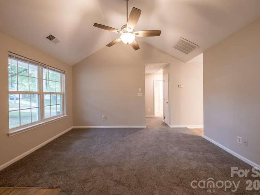 2502 Hemby Woods Drive, Charlotte, NC 28262.  MLS# CAR4403067, YatesRealty ID 36162. 