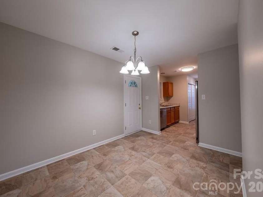 2502 Hemby Woods Drive, Charlotte, NC 28262.  MLS# CAR4403067, YatesRealty ID 36162. 