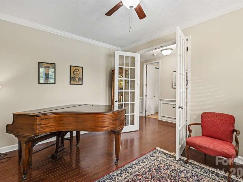 10113 Blackstone Drive, Huntersville, NC 28078.  MLS# CAR4397515, YatesRealty ID 36163. 