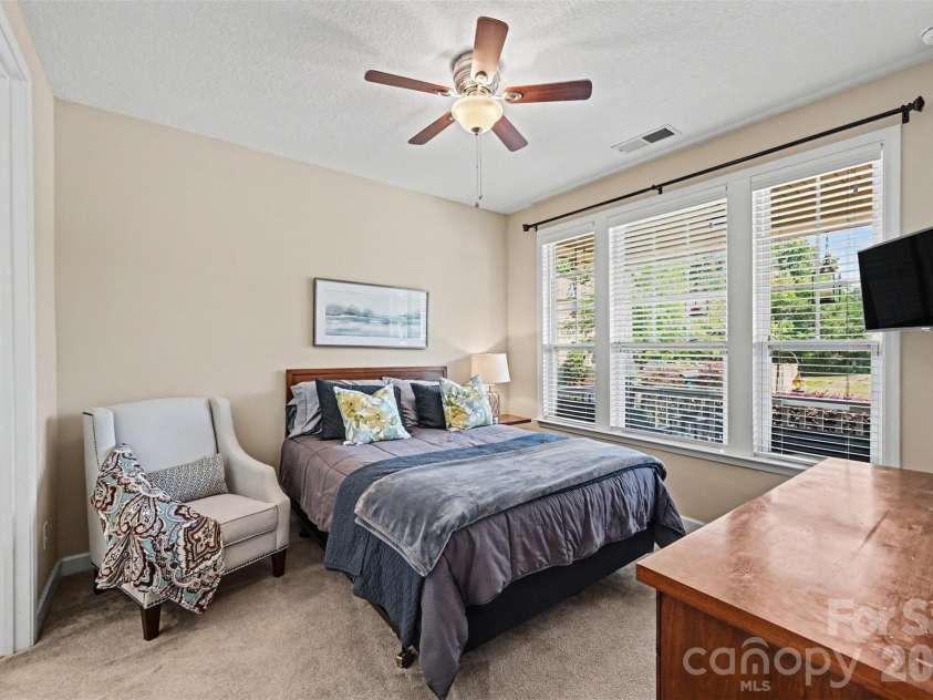 10113 Blackstone Drive, Huntersville, NC 28078.  MLS# CAR4397515, YatesRealty ID 36163. 