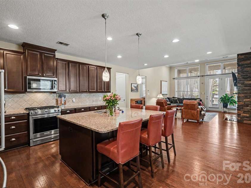 10113 Blackstone Drive, Huntersville, NC 28078.  MLS# CAR4397515, YatesRealty ID 36163. 