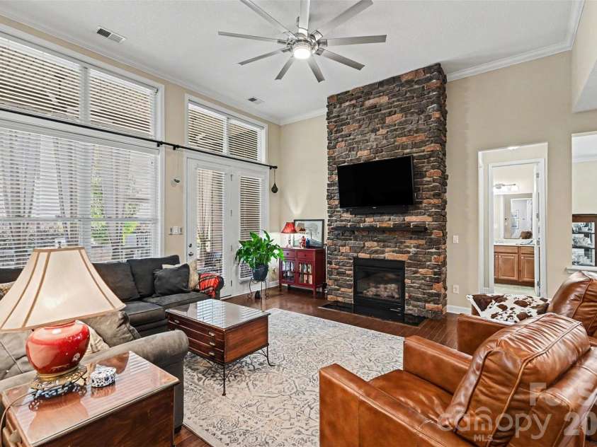 10113 Blackstone Drive, Huntersville, NC 28078.  MLS# CAR4397515, YatesRealty ID 36163. 