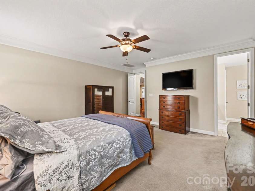 10113 Blackstone Drive, Huntersville, NC 28078.  MLS# CAR4397515, YatesRealty ID 36163. 
