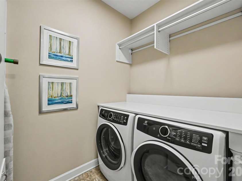 10113 Blackstone Drive, Huntersville, NC 28078.  MLS# CAR4397515, YatesRealty ID 36163. 