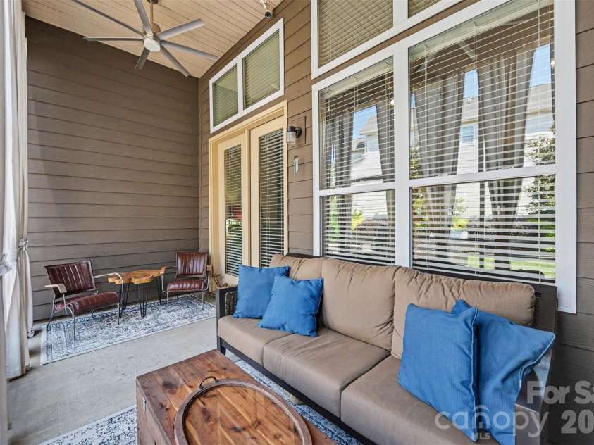 10113 Blackstone Drive, Huntersville, NC 28078.  MLS# CAR4397515, YatesRealty ID 36163. 
