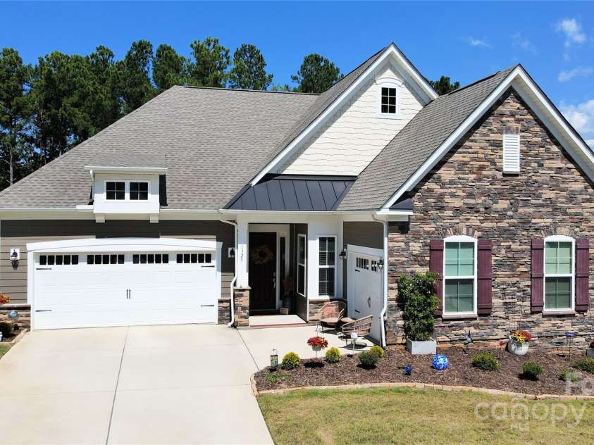1325 Dali Boulevard, Mount Holly, NC 28120.  MLS# CAR4301576, YatesRealty ID 36166. 
