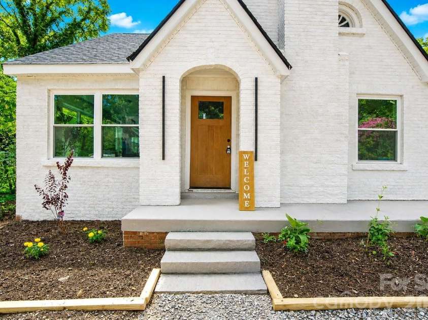 4115 Sharon Amity Road, Charlotte, NC 28205.  MLS# CAR4398721, YatesRealty ID 36166. 