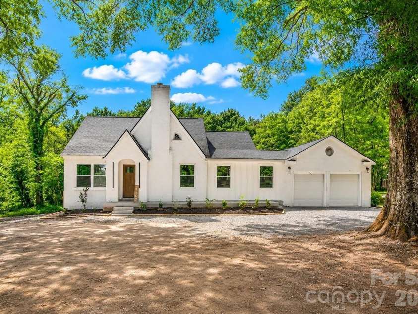 4115 Sharon Amity Road, Charlotte, NC 28205.  MLS# CAR4398721, YatesRealty ID 36166. 