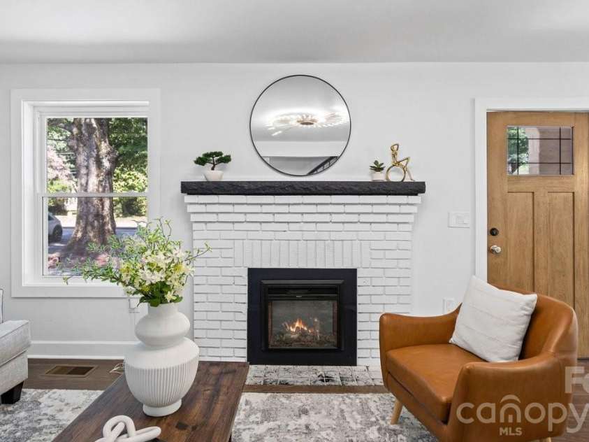 4115 Sharon Amity Road, Charlotte, NC 28205.  MLS# CAR4398721, YatesRealty ID 36166. 