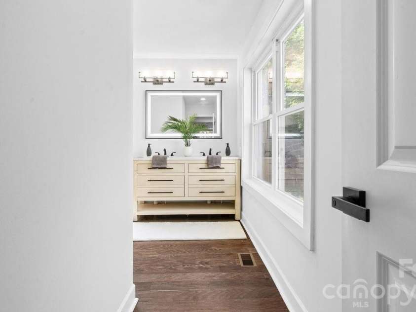 4115 Sharon Amity Road, Charlotte, NC 28205.  MLS# CAR4398721, YatesRealty ID 36166. 