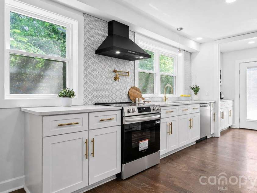 4115 Sharon Amity Road, Charlotte, NC 28205.  MLS# CAR4431551, YatesRealty ID 36166. 