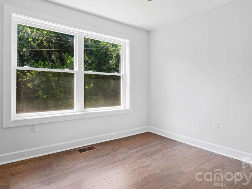 4115 Sharon Amity Road, Charlotte, NC 28205.  MLS# CAR4431551, YatesRealty ID 36166. 