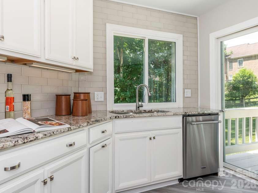 1941 Dugan Drive, Charlotte, NC 28270.  MLS# CAR4397590, YatesRealty ID 36167. 