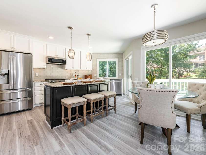1941 Dugan Drive, Charlotte, NC 28270.  MLS# CAR4397590, YatesRealty ID 36167. 