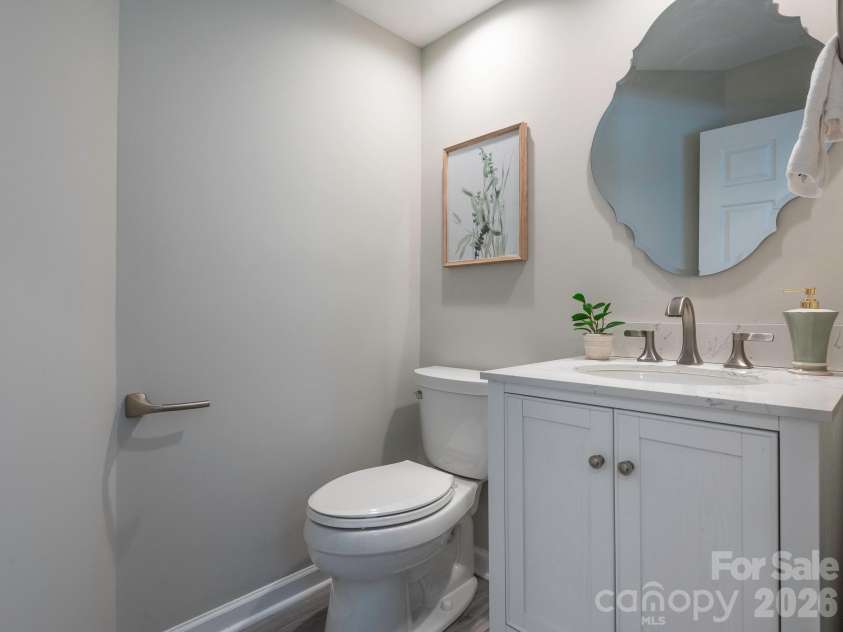 1941 Dugan Drive, Charlotte, NC 28270.  MLS# CAR4397590, YatesRealty ID 36167. 