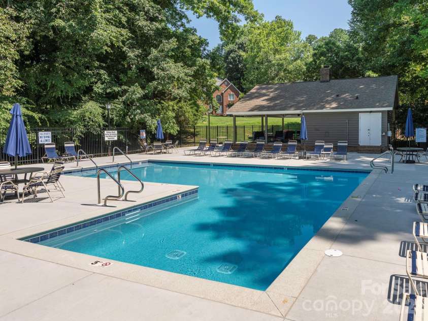 1941 Dugan Drive, Charlotte, NC 28270.  MLS# CAR4397590, YatesRealty ID 36167. 