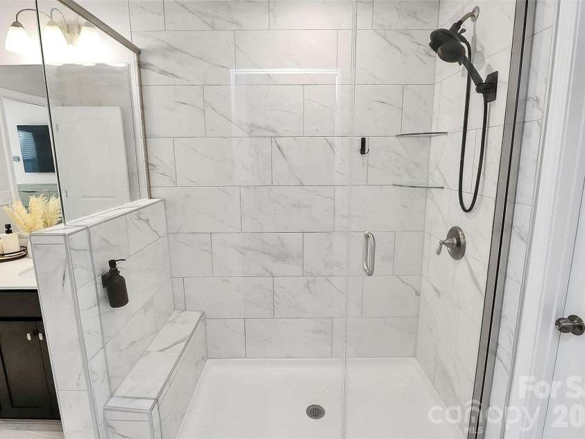 15333 Braid Meadow Drive, Charlotte, NC 28278.  MLS# CAR4332986, YatesRealty ID 3617. 