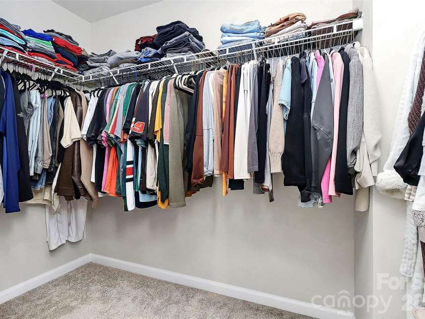 15333 Braid Meadow Drive, Charlotte, NC 28278.  MLS# CAR4332986, YatesRealty ID 3617. Primary closet. 