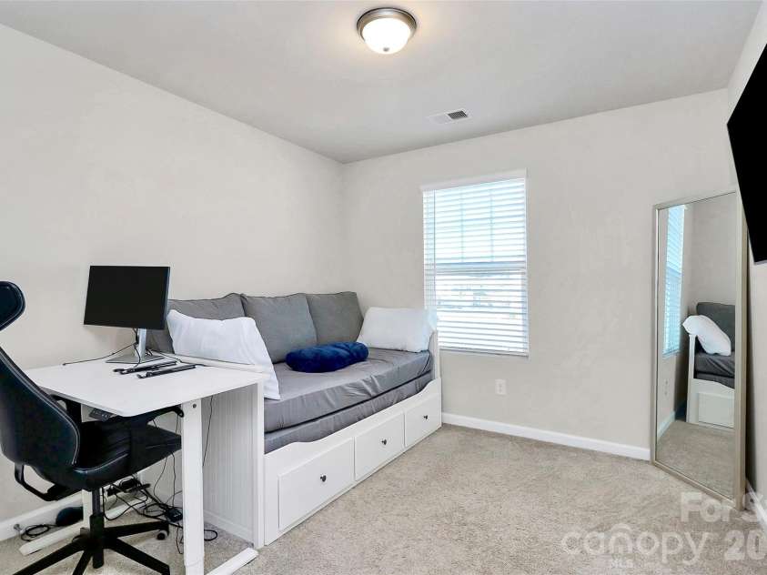 15333 Braid Meadow Drive, Charlotte, NC 28278.  MLS# CAR4332986, YatesRealty ID 3617. Secondary bedroom. 