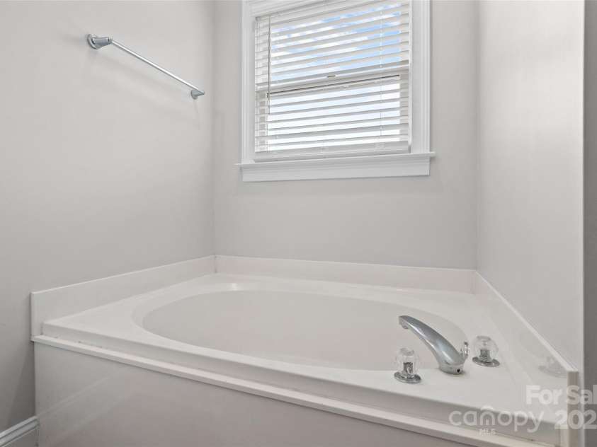 2082 Egret Court, Rock Hill, SC 29732.  MLS# CAR4237645, YatesRealty ID 3617. 