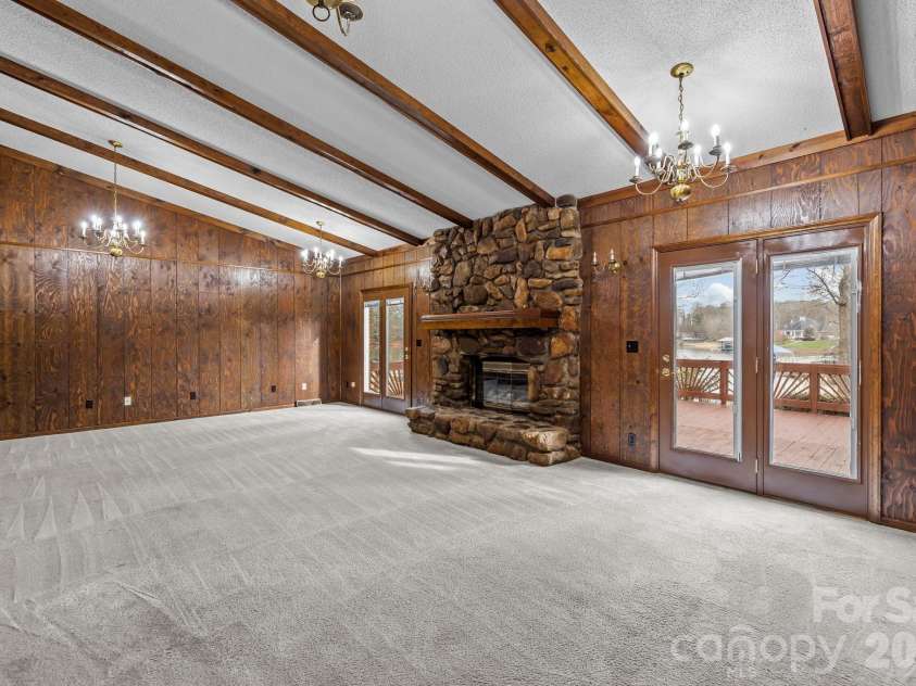 8420 Catawba Cove Drive, Belmont, NC 28012.  MLS# CAR4335294, YatesRealty ID 3617. 