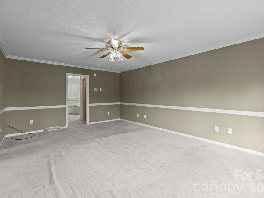 8420 Catawba Cove Drive, Belmont, NC 28012.  MLS# CAR4335294, YatesRealty ID 3617. 