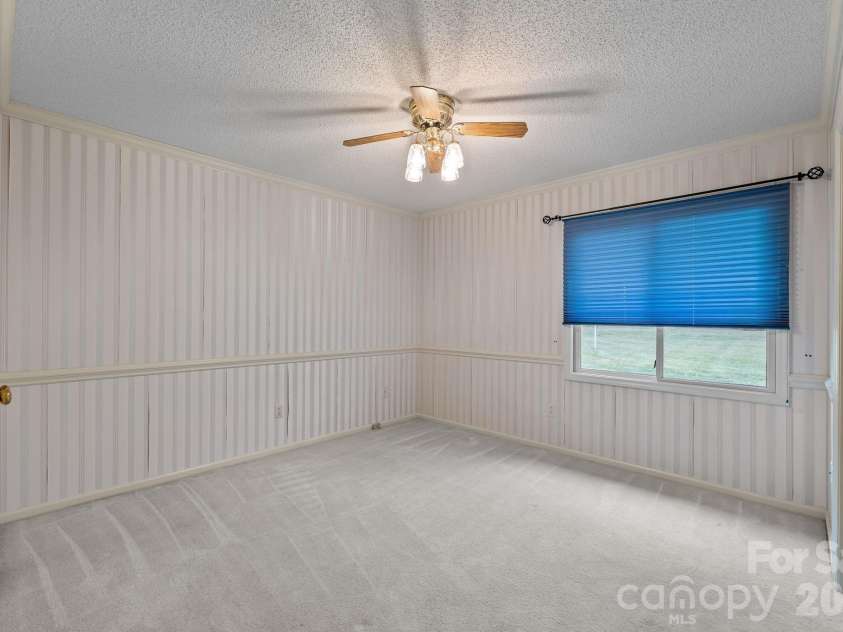 8420 Catawba Cove Drive, Belmont, NC 28012.  MLS# CAR4335294, YatesRealty ID 3617. 