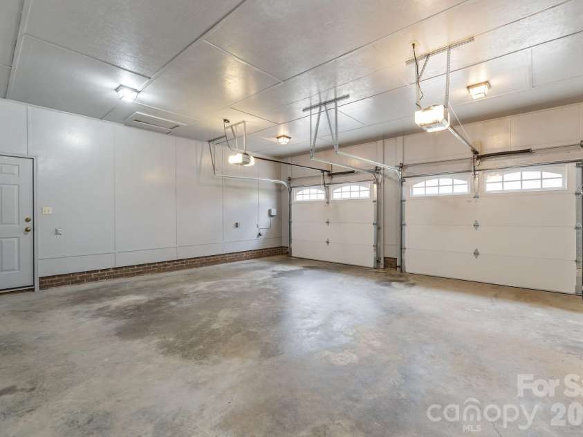 8420 Catawba Cove Drive, Belmont, NC 28012.  MLS# CAR4335294, YatesRealty ID 3617. 