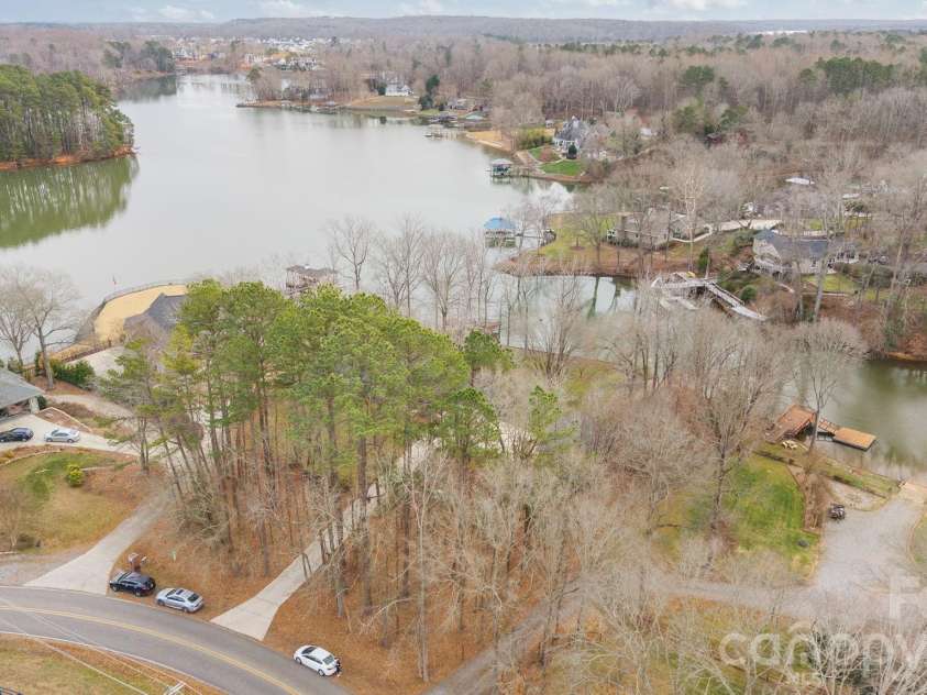 8420 Catawba Cove Drive, Belmont, NC 28012.  MLS# CAR4335294, YatesRealty ID 3617. 