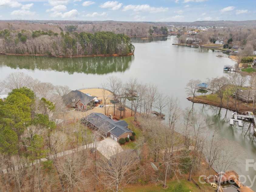 8420 Catawba Cove Drive, Belmont, NC 28012.  MLS# CAR4335294, YatesRealty ID 3617. 