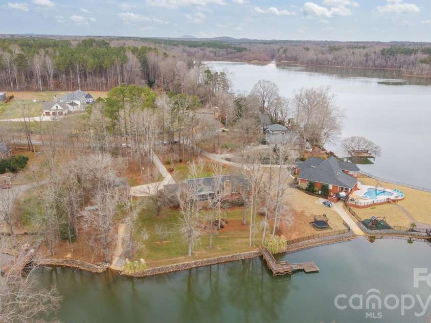 8420 Catawba Cove Drive, Belmont, NC 28012.  MLS# CAR4335294, YatesRealty ID 3617. 