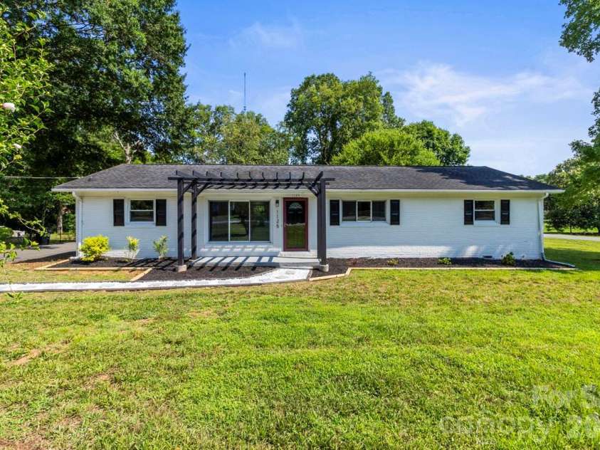 1125 Rembrandt Drive, Concord, NC 28027.  MLS# CAR4399350, YatesRealty ID 36170. 
